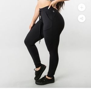 Buffbunny Jasmine Joggers